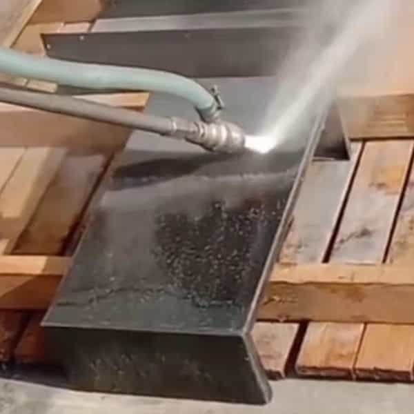 鋼結構水噴沙除銹清洗機山東使用現場